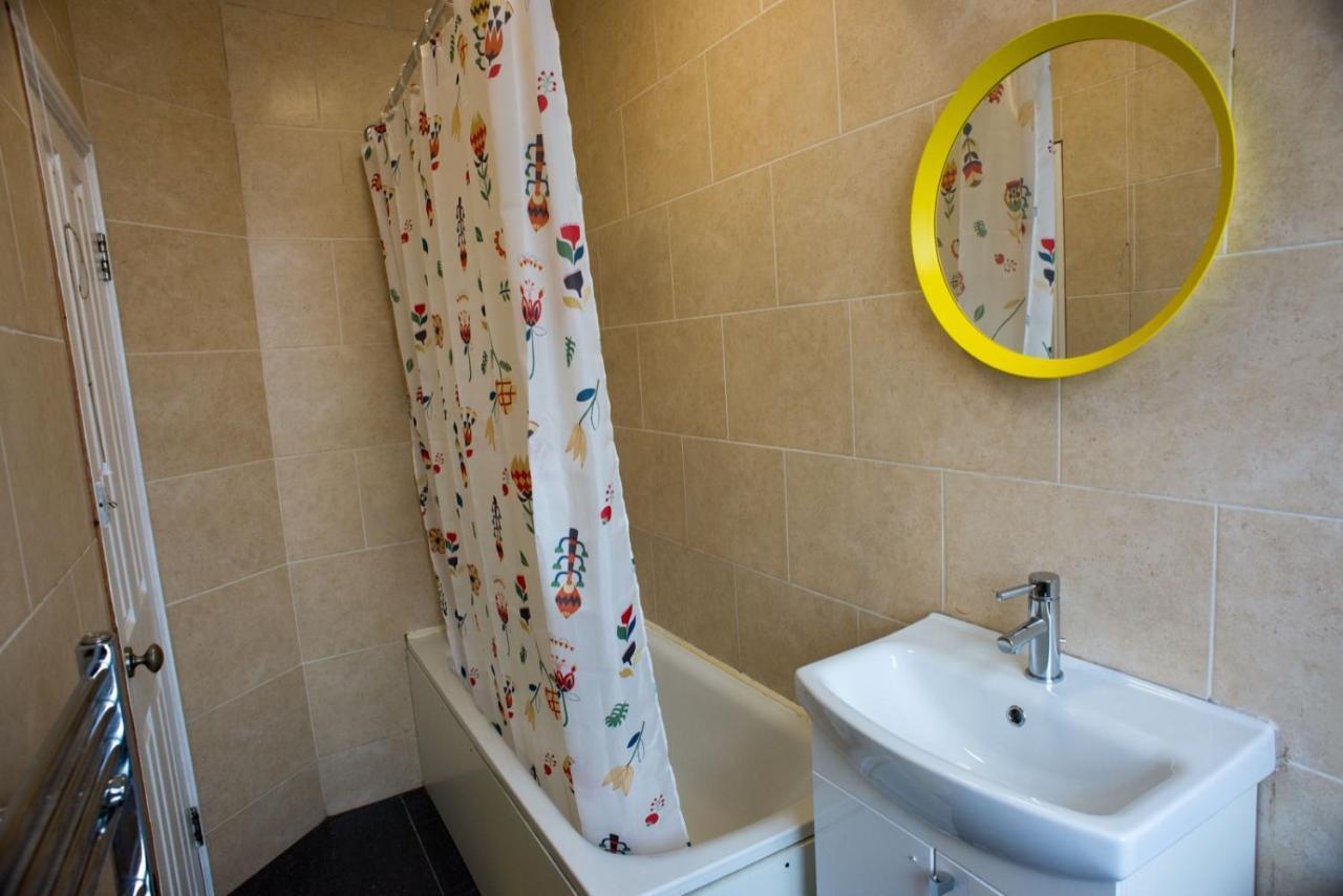 Tooting Bec Rooms By Dc London Rooms Esterno foto